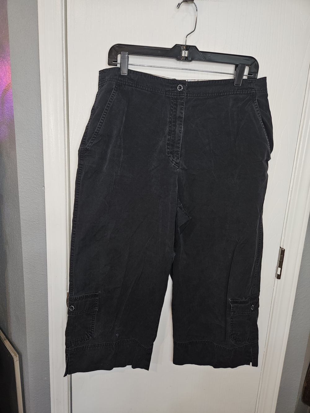 Izod Black Cargo Capris for Women